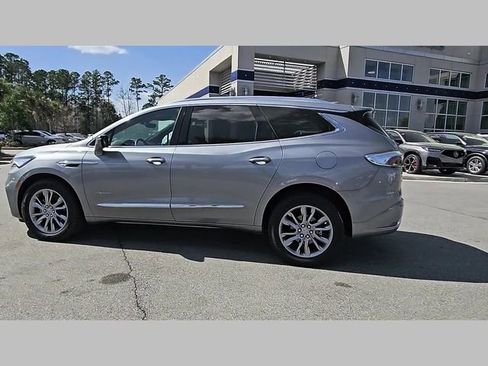 Used 2024 Buick Enclave Avenir w/ Trailering Package, 5000 lbs. FWD image 19