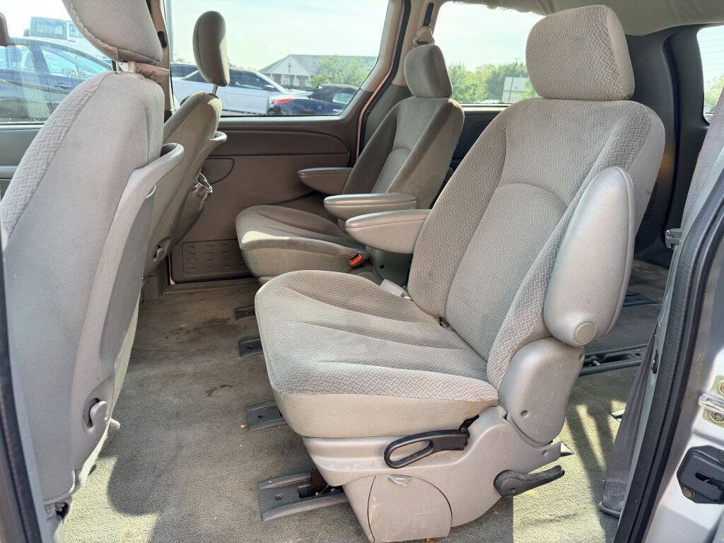 Used 2005 Dodge Grand Caravan SE w/ Popular Equipment Group I FWD image 6