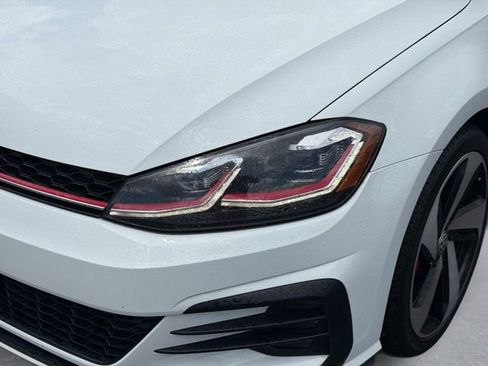 Used 2020 Volkswagen GTI SE FWD image 9