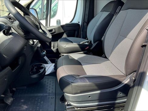 New 2025 RAM ProMaster 2500 w/ Power Group image 9