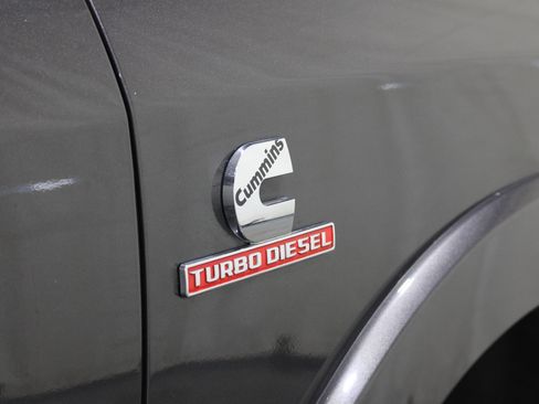 Used 2023 RAM 2500 Limited AWD/4WD image 31