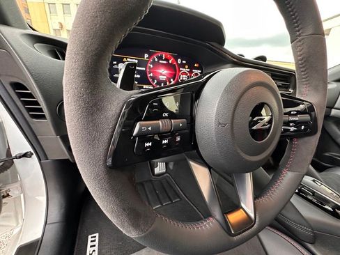 Certified 2024 Nissan Z NISMO w/ Floor Mat Package RWD image 21