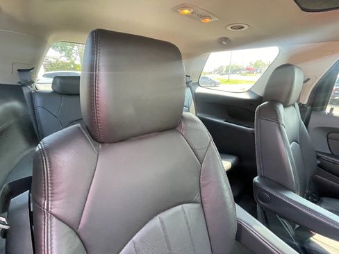 Used 2012 GMC Acadia Denali AWD/4WD image 40