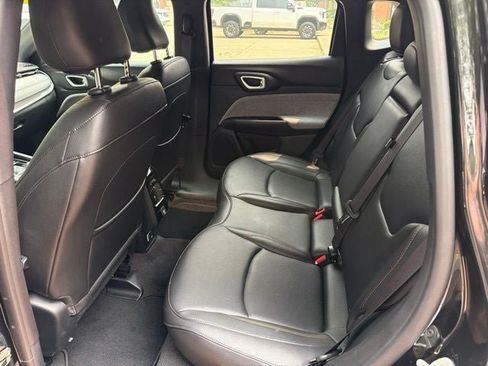 Used 2023 Jeep Compass Latitude AWD/4WD image 18