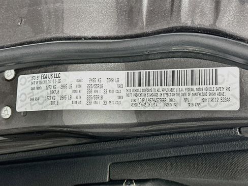 Used 2017 Jeep Cherokee Sport FWD image 12