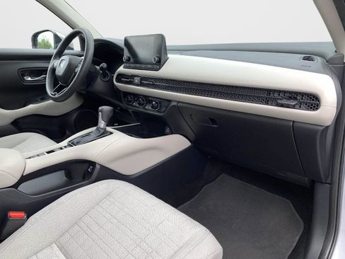 Used 2023 Honda HR-V LX image 40