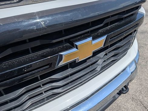 Used 2024 Chevrolet Silverado 2500 W/T w/ WT Fleet Convenience Package AWD/4WD image 35