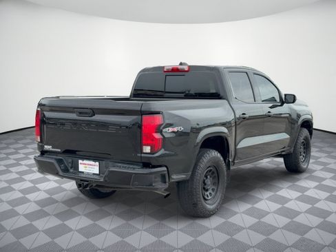 Used 2023 Chevrolet Colorado W/T w/ WT Convenience Package II AWD/4WD image 9