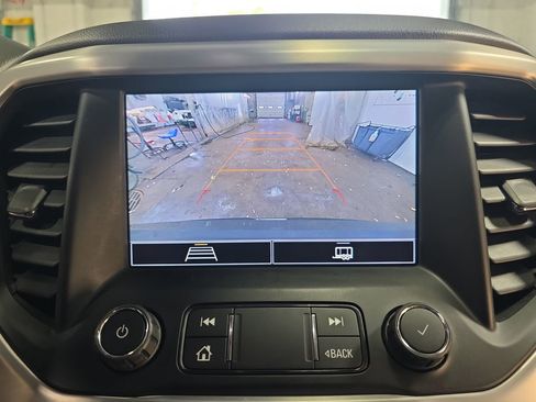Used 2021 GMC Acadia SLE w/ Driver Convenience Package AWD/4WD image 25