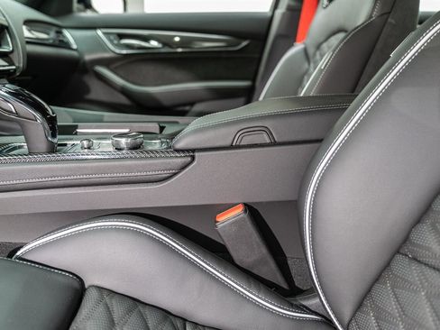 Used 2026 Cadillac CT5 V Blackwing w/ Super Cruise 1 Package image 40