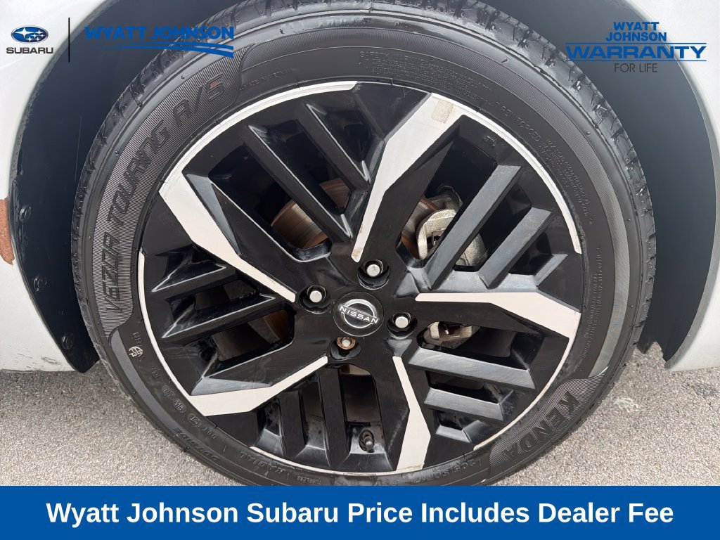 Used 2024 Nissan Versa SR FWD image 13