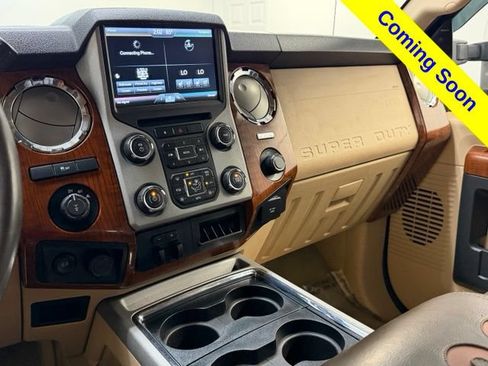 Used 2016 Ford F350 King Ranch w/ King Ranch w/Chrome Package AWD/4WD image 21
