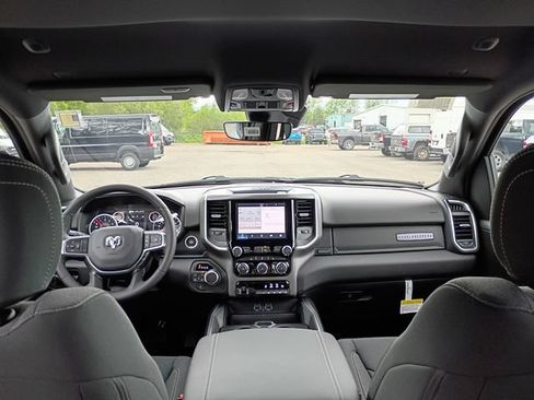 New 2026 RAM 1500 Big Horn w/ Night Edition AWD/4WD image 9