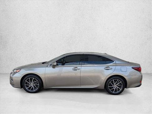 Used 2018 Lexus ES 350 w/ Luxury Package w/Wood Trim FWD image 8