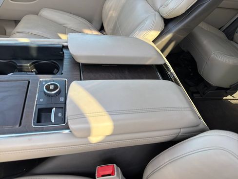 Used 2024 Lincoln Navigator Reserve AWD/4WD image 28