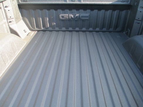 New 2026 GMC Sierra 1500 AT4 w/ AT4 Premium Package image 6