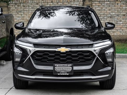 Used 2024 Chevrolet Trax LT w/ Driver Confidence Package FWD image 10