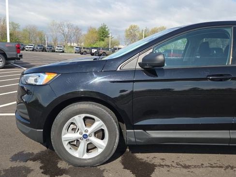 Used 2022 Ford Edge SE image 16