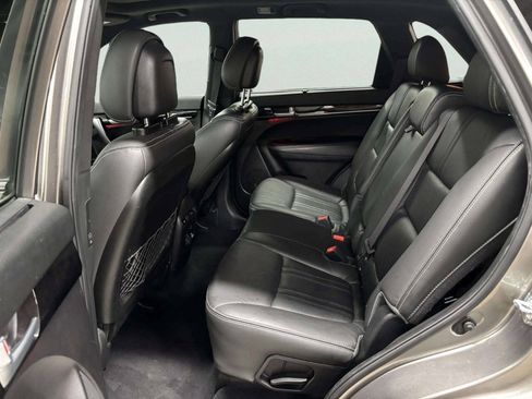 Used 2015 Kia Sorento SX FWD image 17