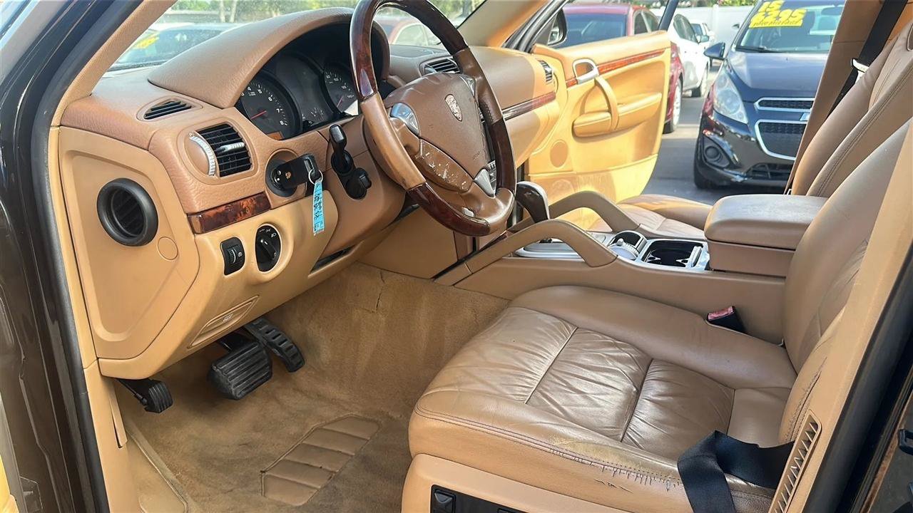 Used 2006 Porsche Cayenne AWD/4WD image 22