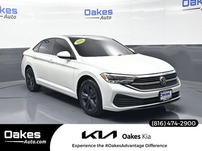 Used 2022 Volkswagen Jetta SE w/ Panoramic Sunroof Package
