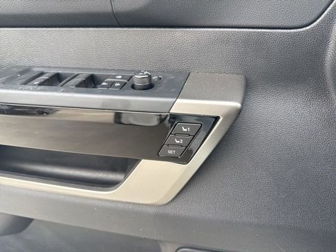 Used 2025 Toyota Tundra Limited image 14