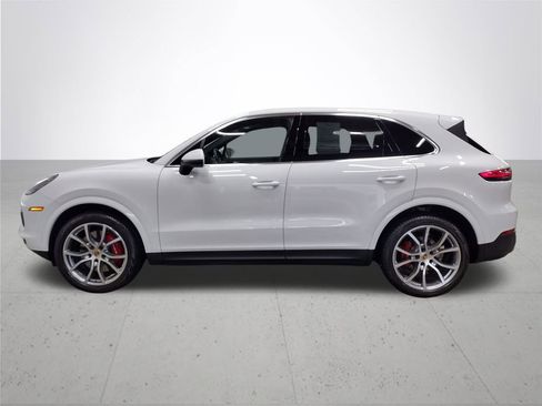 Used 2019 Porsche Cayenne S image 10