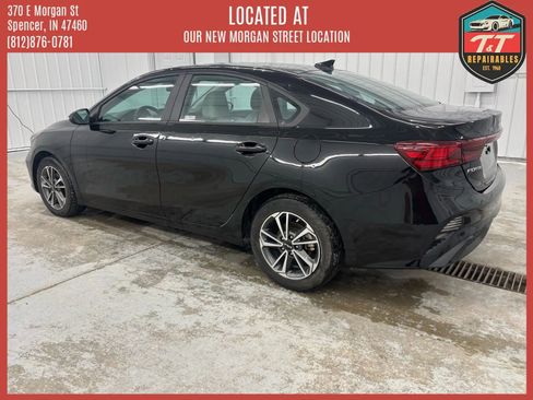 Used 2023 Kia Forte LXS w/ LXS Technology Package FWD image 4