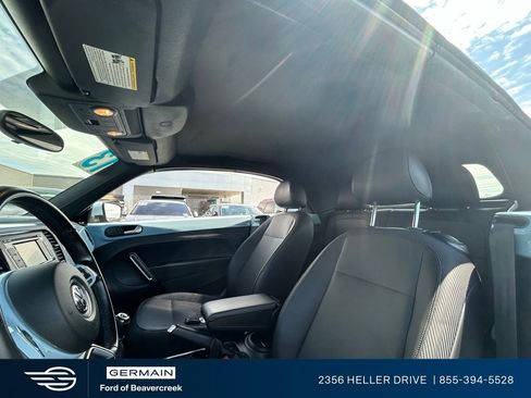 Used 2013 Volkswagen Beetle TDI FWD image 14