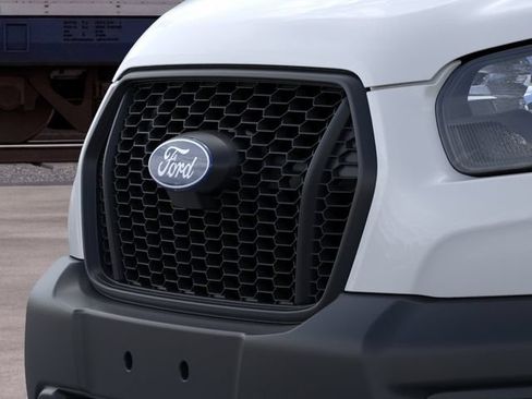 New 2026 Ford Transit 250 148 Medium Roof RWD image 17