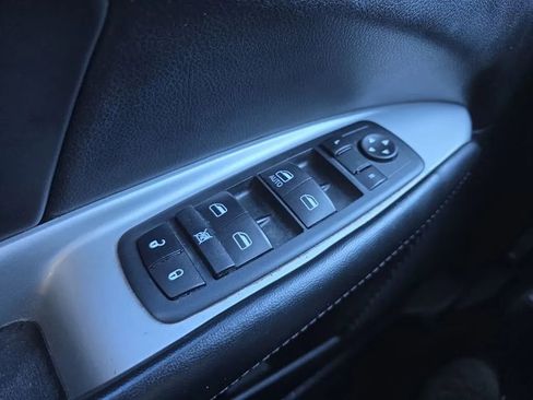 Used 2016 Dodge Journey SXT image 21