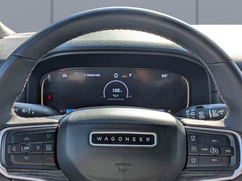 Used 2024 Jeep Wagoneer L Series II w/ Flexible Seating Group image 30