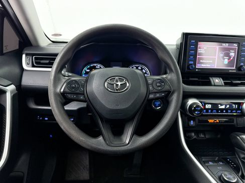 Used 2022 Toyota RAV4 XLE AWD/4WD image 33