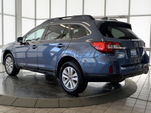 Used 2017 Subaru Outback 2.5i Premium image 6