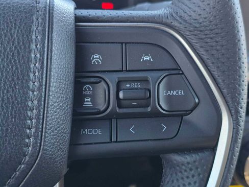 Certified 2025 Toyota Tacoma SR5 image 32