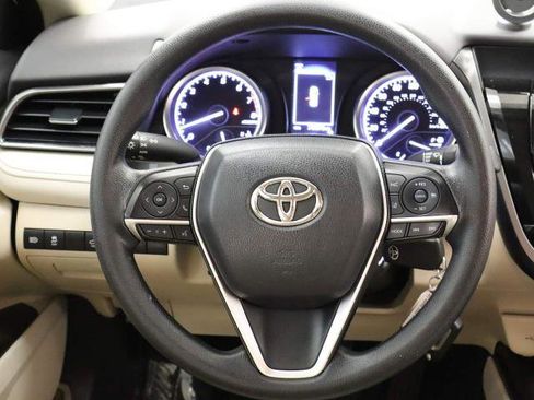 Used 2022 Toyota Camry LE w/ Carpet Mat Package (TMS) FWD image 31