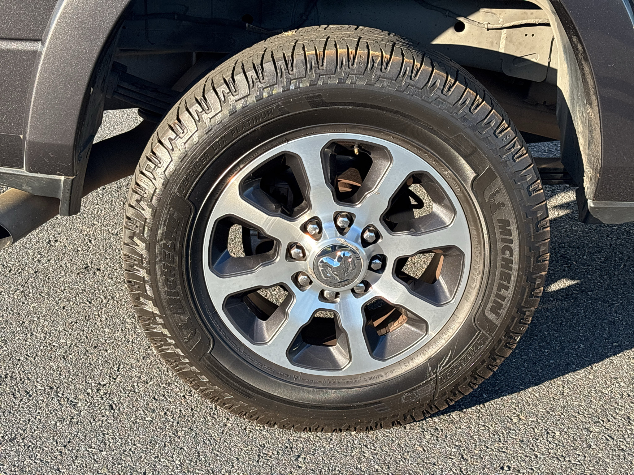 Used 2024 RAM 3500 Limited w/ Safety Group AWD/4WD image 28
