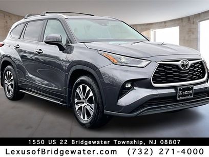 Used 2023 Toyota Highlander XLE