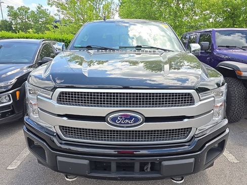 Used 2018 Ford F150 Platinum w/ Equipment Group 701A Luxury AWD/4WD image 3