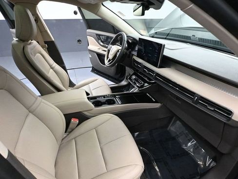 Used 2024 Lincoln Corsair AWD w/ Equipment Group 101A image 52