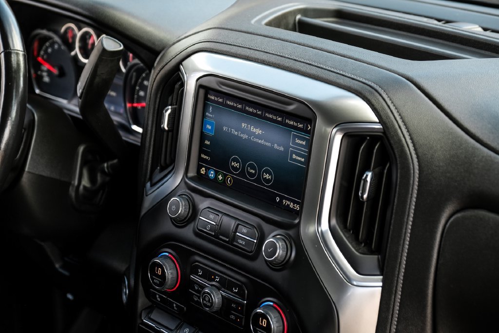 Used 2021 Chevrolet Silverado 1500 LT AWD/4WD image 20