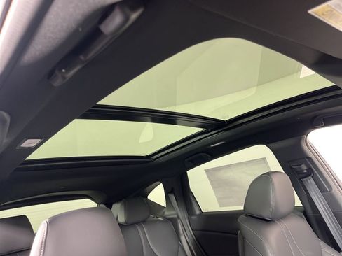 New 2026 Acura RDX SH-AWD image 5