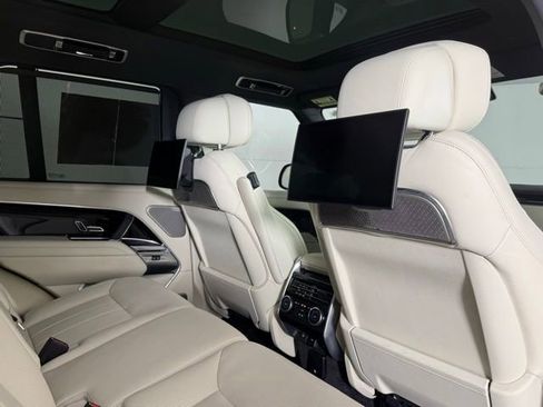 Used 2025 Land Rover Range Rover Autobiography AWD/4WD image 31