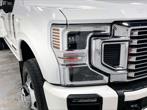 Used 2021 Ford F350 Limited w/ FX4 Off-Road Package AWD/4WD image 39