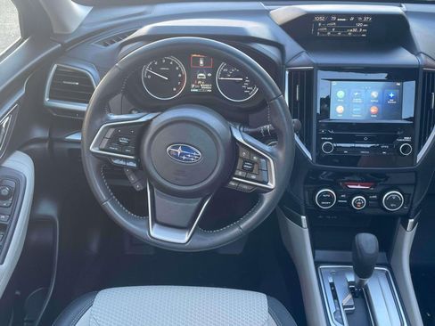 Used 2023 Subaru Forester Premium image 14