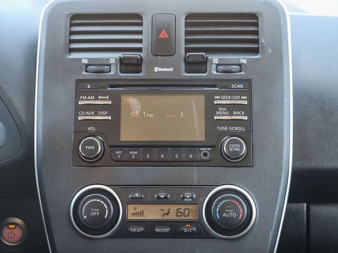 Used 2013 Nissan Leaf S FWD image 20