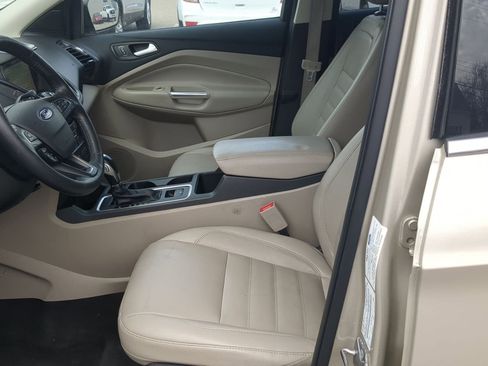 Used 2018 Ford Escape Titanium w/ Ford Safe & Smart Package image 21