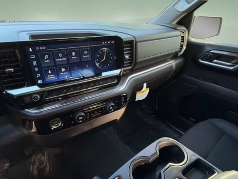Used 2024 Chevrolet Silverado 1500 RST w/ Z71 Off-Road Package AWD/4WD image 24