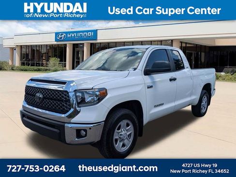 Used 2021 Toyota Tundra SR5 RWD image 1