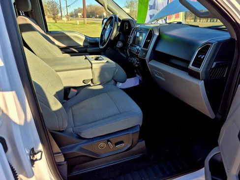 Used 2016 Ford F150 XLT w/ Equipment Group 302A Luxury image 9
